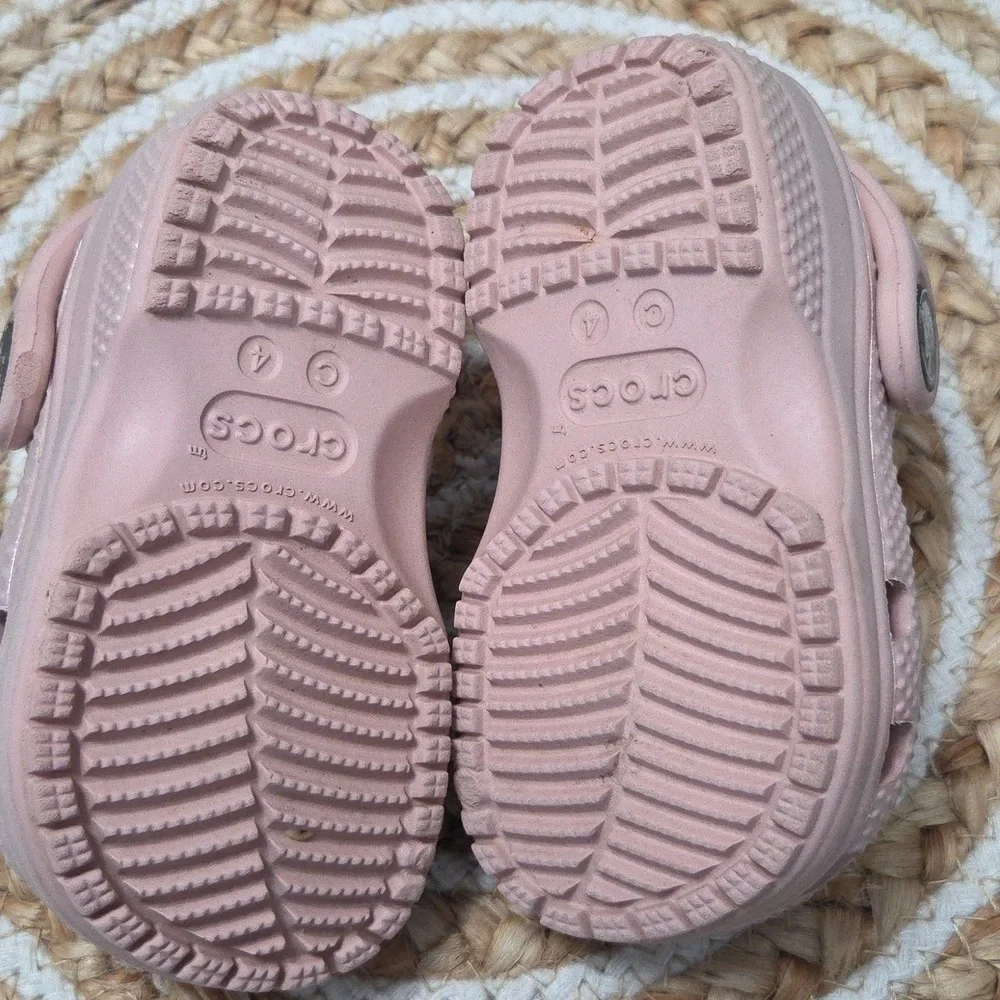 Crocs Kids Classic Clog In Pink, Size 4 childs